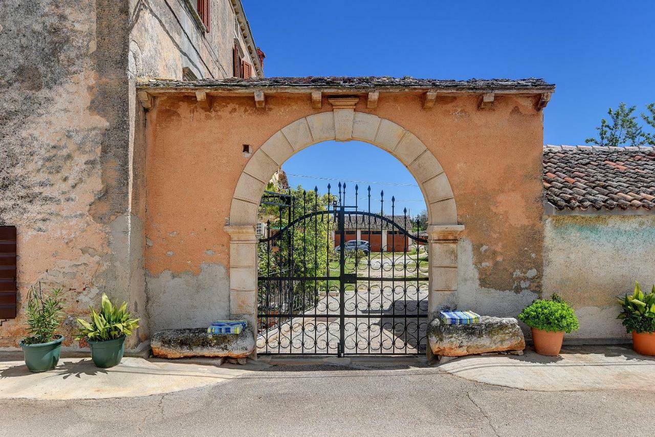 Palazzo 1812 Vila Krnica Exterior foto